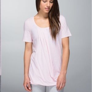 Lululemon Twist Tee Top Heathered Barely Pink 8